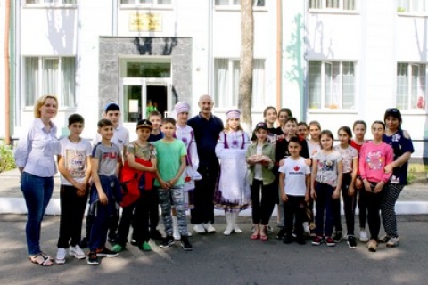 Климовщина встречает первых участников и гостей международного фестиваля детского творчества «Золотая пчелка»