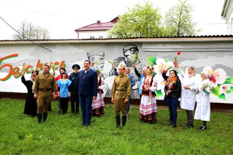 В рамках республиканской акции «Беларусь помнит!» климовчане приняли участие в музыкальном марафоне «Артисты — ветеранам!»