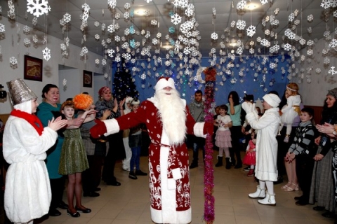 Благотворительная новогодняя акция «Наши дети» проходит на Климовщине