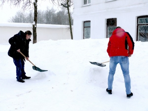 Климовчан просят помочь в уборке снега