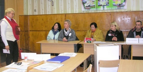 На базе средней школы № 4 г. Климовичи прошло очередное заседание участковой избирательной комиссии Климовичского участка для голосования № 1