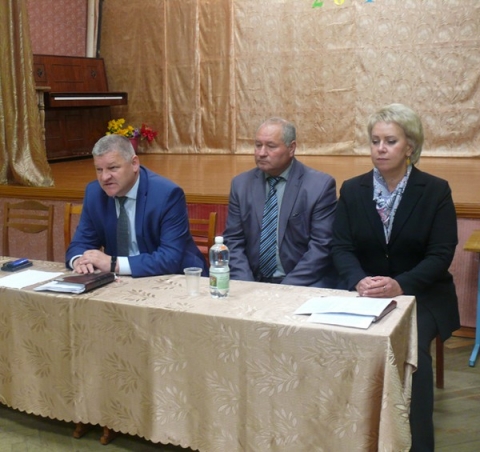 19 сентября председатель Климовичского райисполкома Леонид Засемчук встретился с жителями агрогородка Милославичи