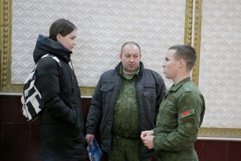 Представители военных учебных заведений встретились с молодыми климовчанами