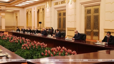 Лукашенко встретился с Премьером Госсовета КНР Ли Кэцяном